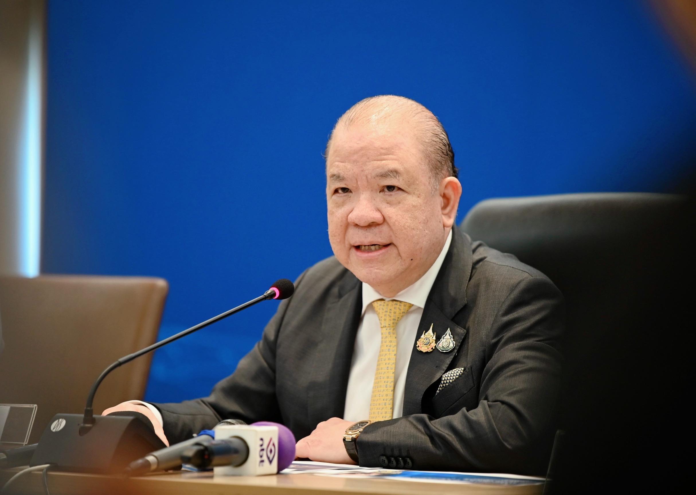 พิชัย รับลูก นายกฯ กำชับทีมพาณิชย์ ดูแล ปชช. ในพื้นที่ชายแดนใกล้ชิด ลดผลกระทบการค้า เร่งกระจายผัก-ผลไม้ ช่วยเกษตรกร 2 202506209400bce31afdea90cb4a55dfd5a28809084819