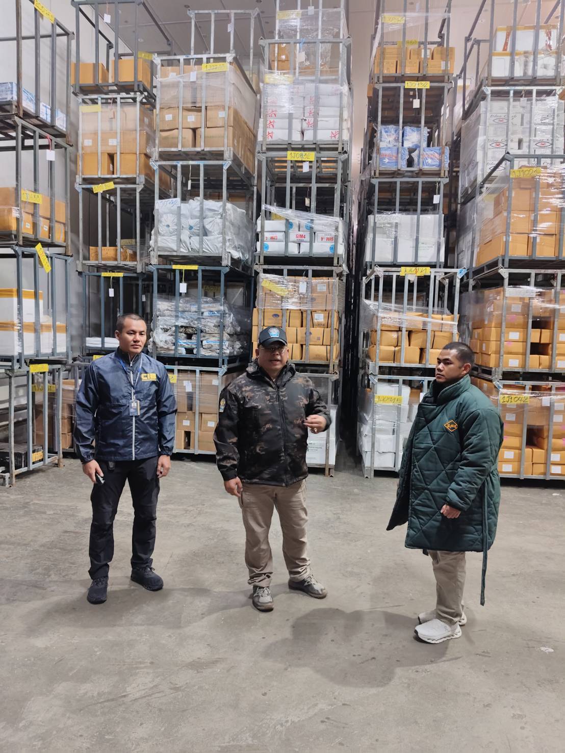 จับขาไก่เถื่อนกว่า 346 ตัน ลอบนำเข้าเก็บห้องเย็นสมุทรสาคร 11 291515