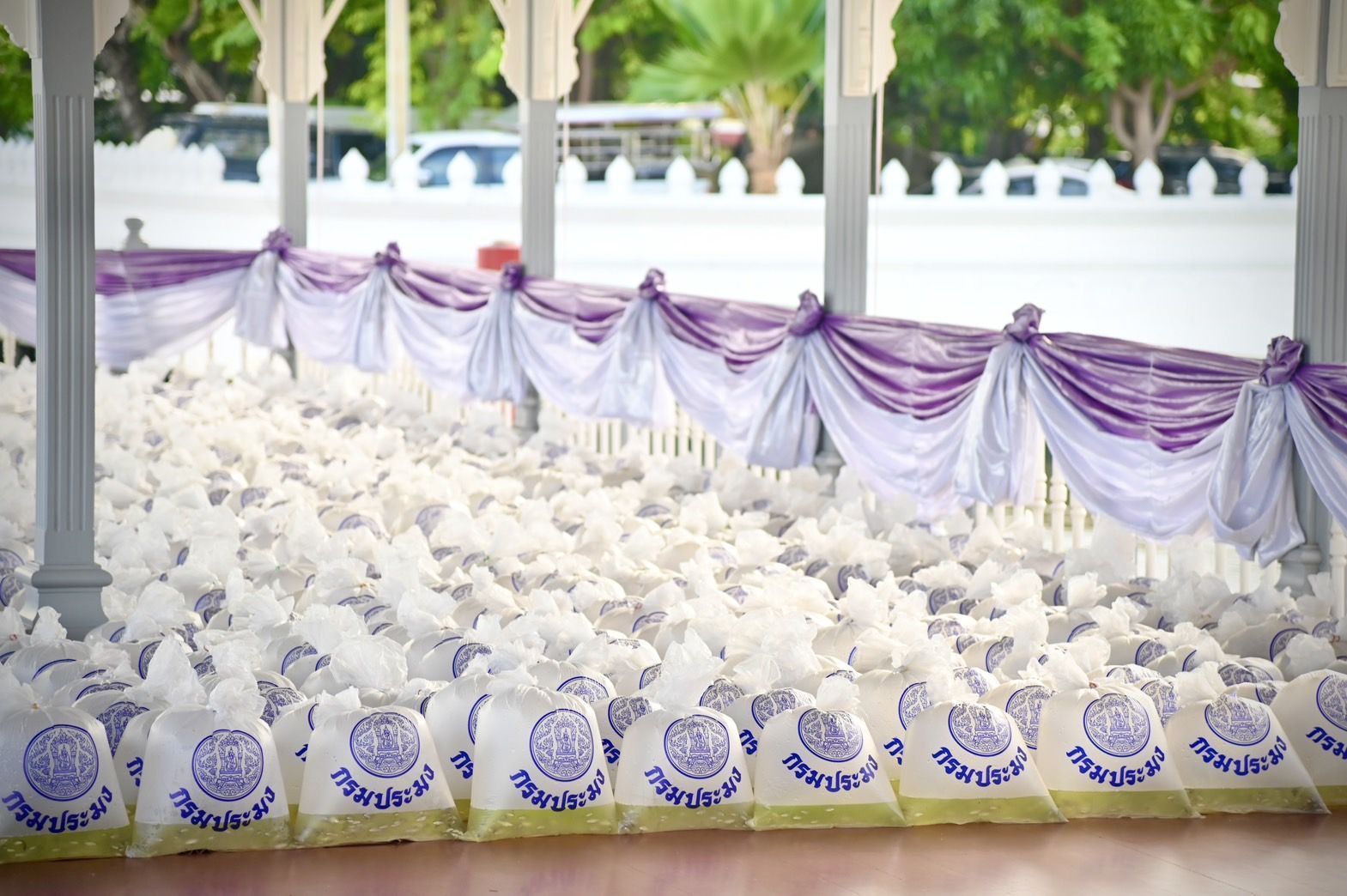 กรมประมง ดำเนินโครงการฟื้นฟูแหล่งน้ำและปล่อยพันธุ์สัตว์น้ำเนื่องในวันเฉลิมพระชนมพรรษา 47 พรรษาสมเด็จพระนางเจ้าสุทิดา พัชรสุธาพิมลลักษณ พระบรมราชินี 5 450559