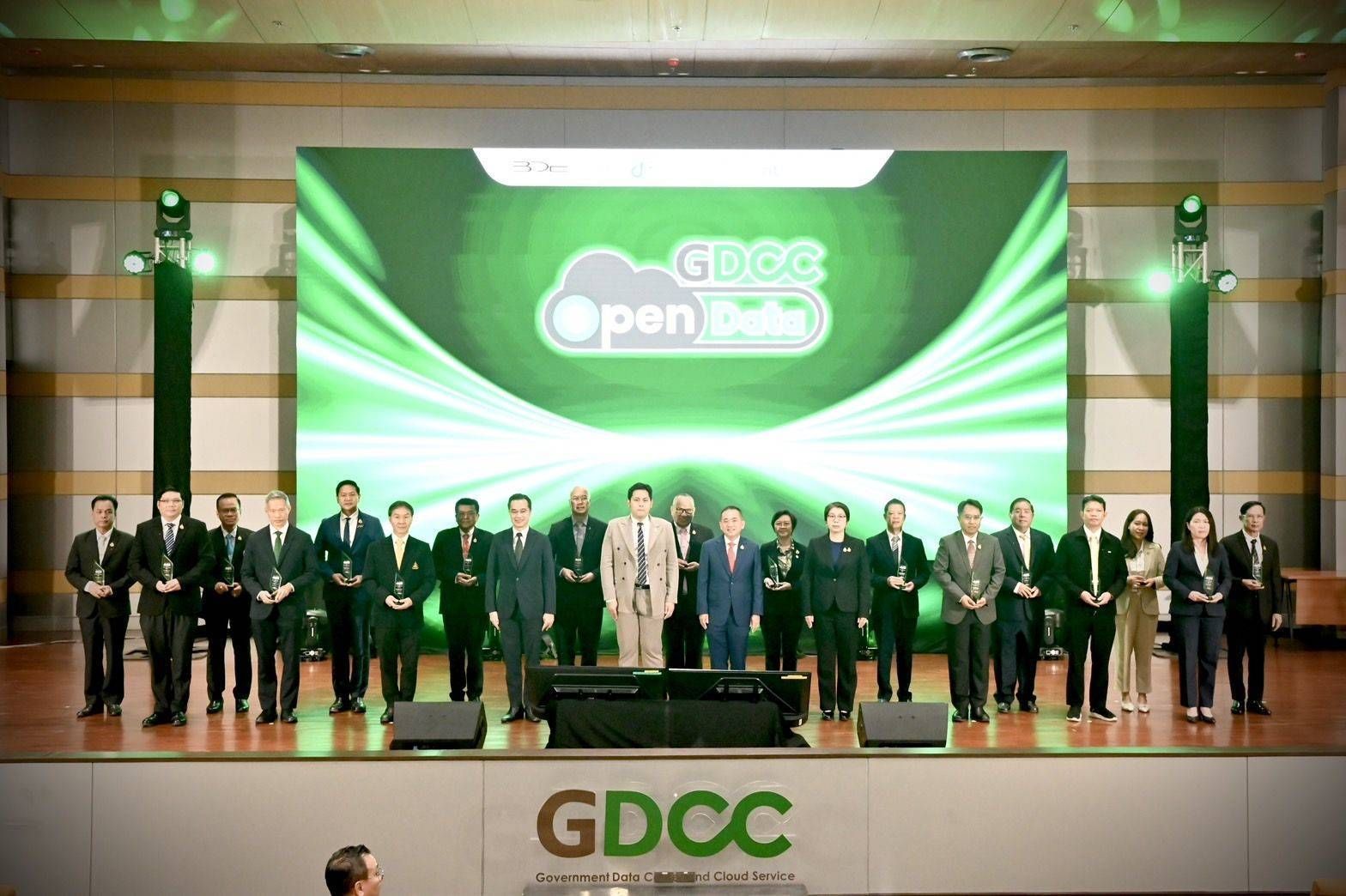 กรมประมง คว้ารางวัล GDCC GOV Cloud 2568 พัฒนาระบบ“การออกใบอนุญาตประมงพื้นบ้าน” ยกระดับบริการเศรษฐกิจสู่ยุคดิจิทัล 3 462179
