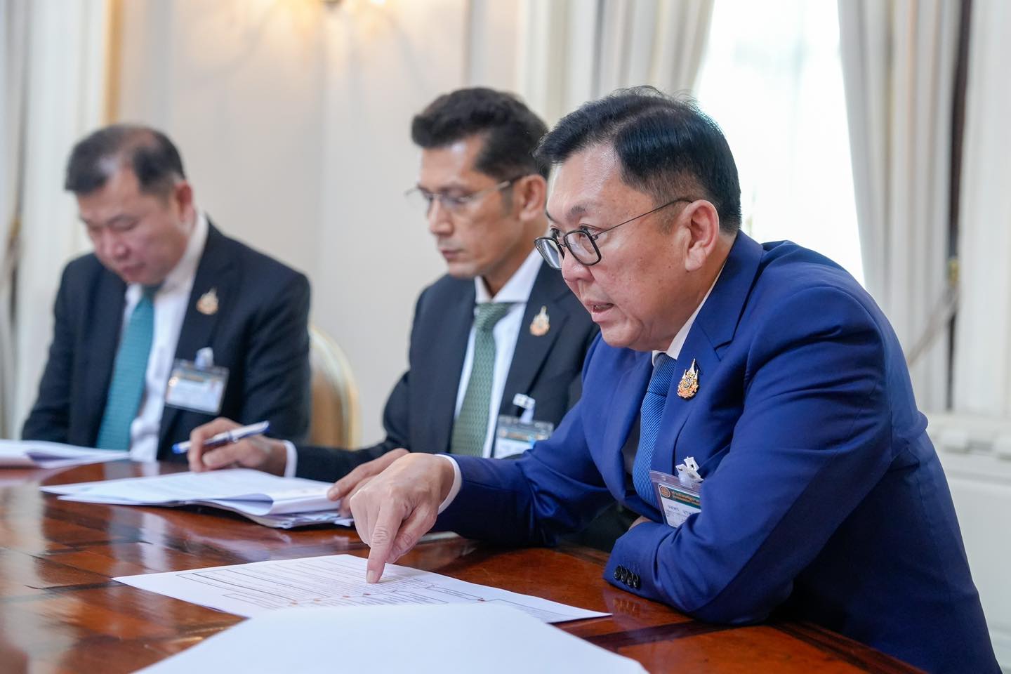 นายกฯ ลงพื้นที่กาญจนบุรีพรุ่งนี้ ติดตามโครงการจัดหาน้ำบาดาลขนาดใหญ่ สนับสนุนให้ชุมชนมีน้ำใช้ พร้อมแก้ปัญหาภัยแล้งตามโครงการอันเนื่องมาจากพระราชดำริ เป้าหมายยกระดับคุณภาพชีวิตให้ประชาชนทุกพื้นที่ 4 505405691 1252272232926835 3662822547857171090 n 1