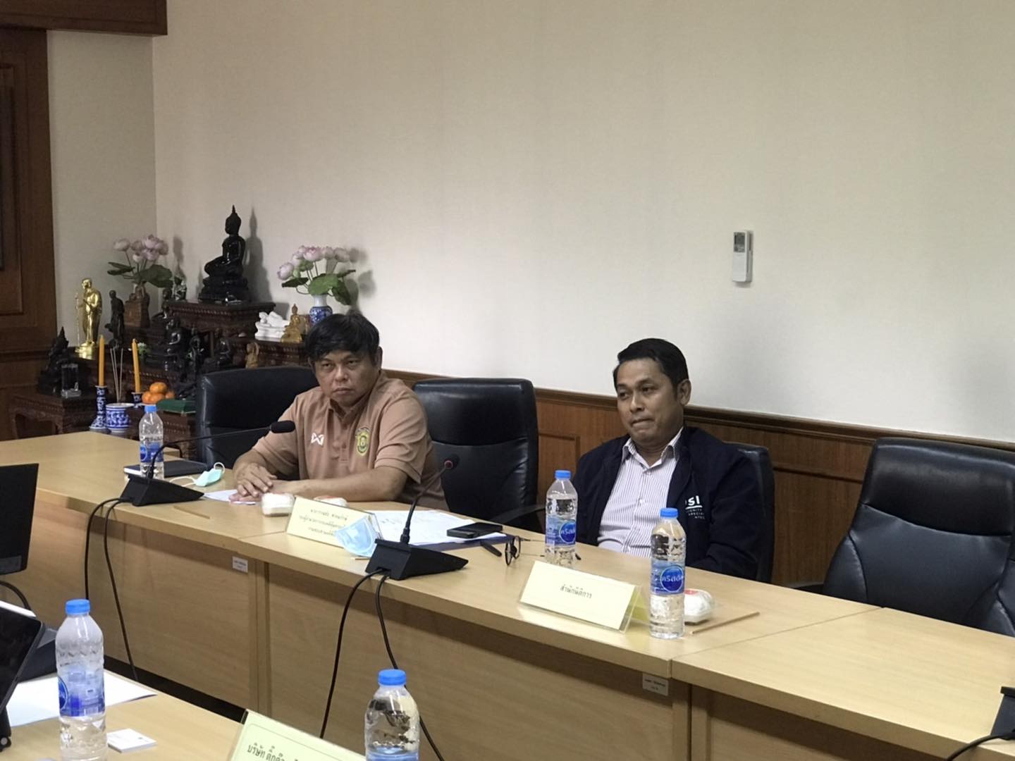 เกษตรฯ ผนึกดีเอสไอจับมือมือทุกแพลตฟอร์ม ไล่ล่าแก๊งค้าจำหน่ายปัจจัยการผลิตทางการเกษตรไม่ถูกกฏหมาย 2 510159917 1154415566719705 5716187297730210464 n