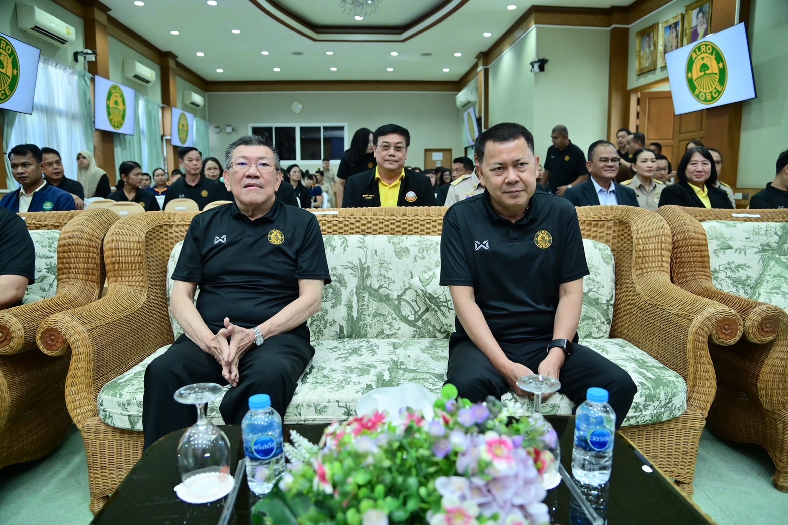 ‘รมช.อิทธิ’ ปล่อยขบวน “ALRO FROCE” พร้อมลุยเร่งรัดออกโฉนดเพื่อการเกษตร ยกระดับคุณภาพและความมั่นคงของเกษตรกรไทย 4 S 18317360