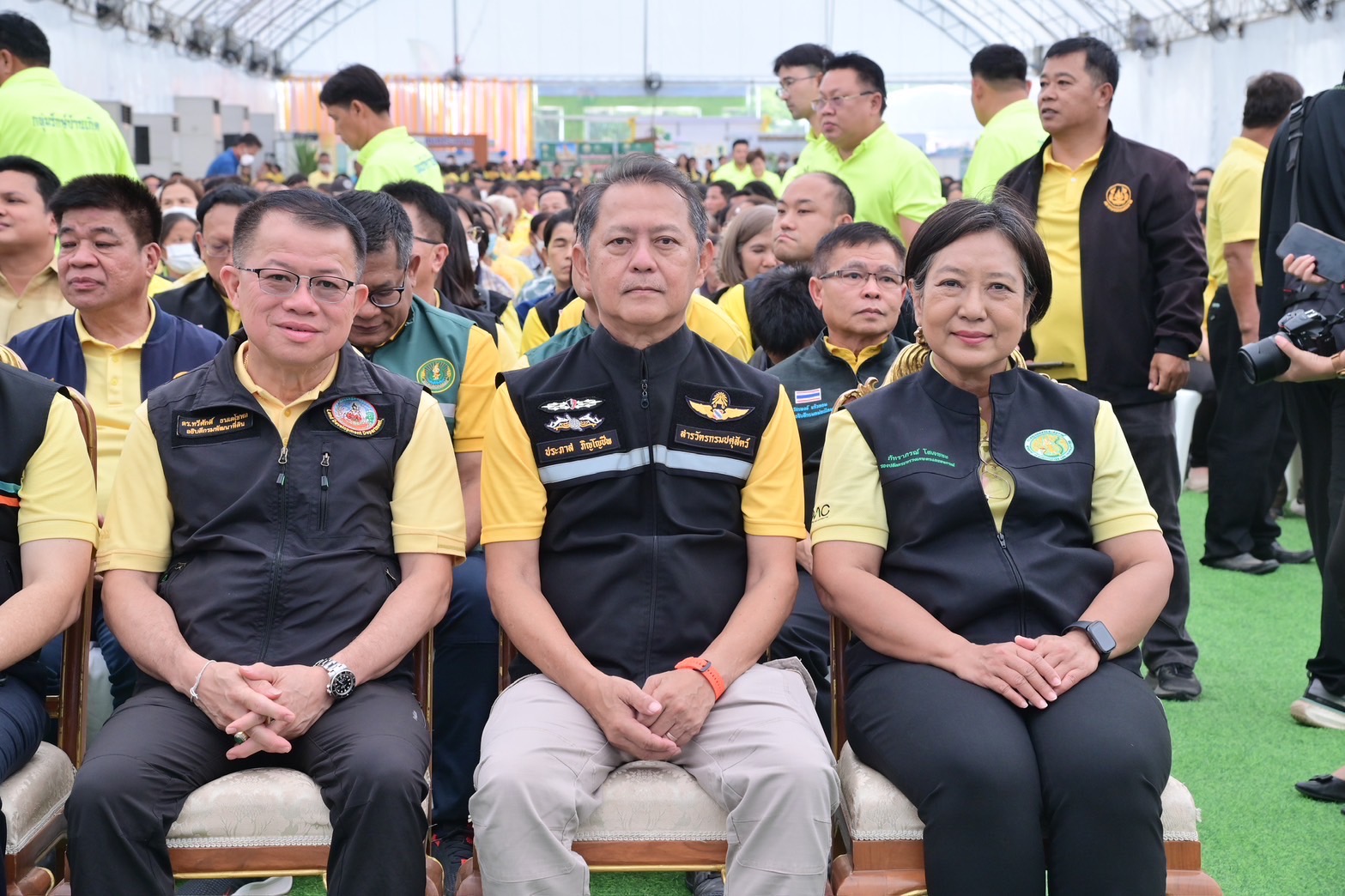 รมช.อิทธิ เปิดงาน Field Day สุพรรณบุรี มุ่งถ่ายทอดเทคโนโลยีขยายศักยภาพการผลิตเมล็ดพันธุ์ข้าว ปั้นเกษตรกรรายย่อย หนุนเกษตรแปลงใหญ่ ขับเคลื่อนข้าวคุณภาพดี สร้างโอกาสส่งออกสู่ตลาดโลก 7 S 37806111