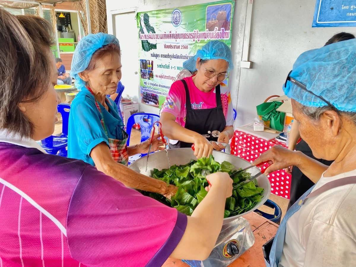 กรมหม่อนไหม เดินหน้ายกระดับเกษตรกรผู้ปลูกหม่อนเลี้ยงไหม หนุนแปรรูปสร้างมูลค่าเพิ่มสู่ตลาดยุคดิจิทัล 5 S 3907910