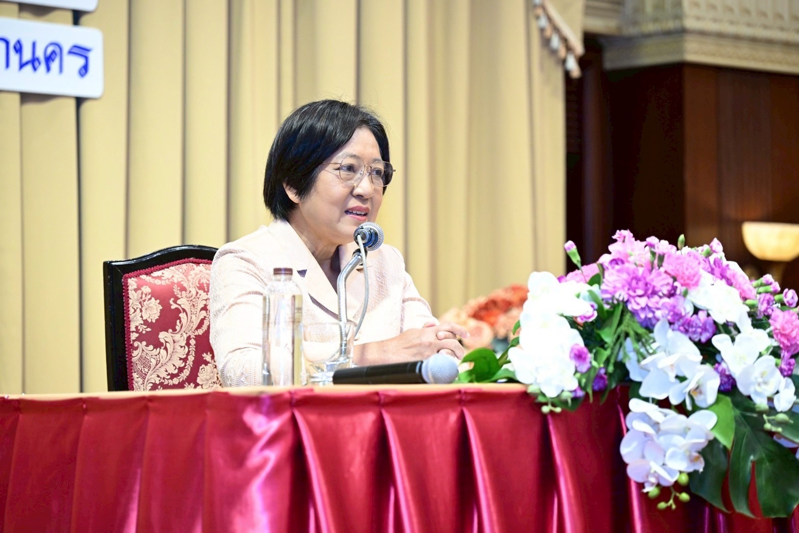 รองปลัดเกษตรฯ เป็นประธานพิธีเปิดโครงการอบรมเชิงปฏิบัติการผลิตสื่อประชาสัมพันธ์บนแพลตฟอร์มออนไลน์ ภายใต้โครงการสินค้าเกษตรและบริการมูลค่าสูง 1 ท้องถิ่น 1 สินค้าเกษตรมูลค่าสูง 4 S 46170136