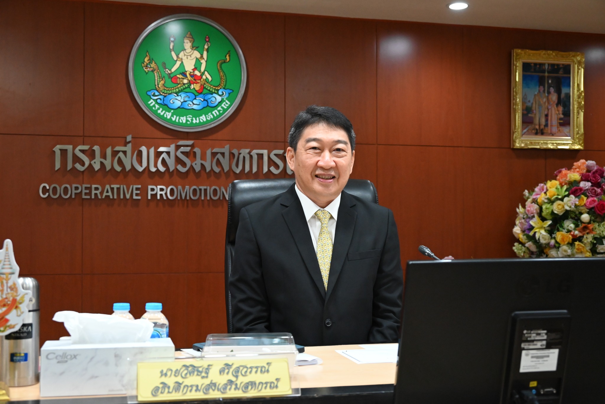 อธิบดีกรมส่งเสริมสหกรณ์ ลั่นนักเรียนต้องได้ดื่มนมคุณภาพ พร้อมร่วมมือหน่วยงานที่เกี่ยวข้องปรับวิธีการจัดการนมทั้งระบบ สร้างความยั่งยืนแก่อาชีพเลี้ยงโคนมเกษตรกรไทย 3 S 90677289