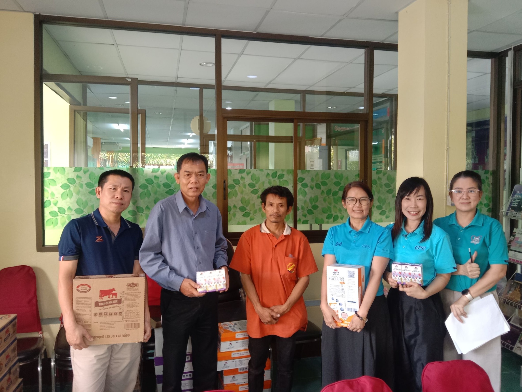 อธิบดีกรมส่งเสริมสหกรณ์ ลั่นนักเรียนต้องได้ดื่มนมคุณภาพ พร้อมร่วมมือหน่วยงานที่เกี่ยวข้องปรับวิธีการจัดการนมทั้งระบบ สร้างความยั่งยืนแก่อาชีพเลี้ยงโคนมเกษตรกรไทย 9 S 90677314