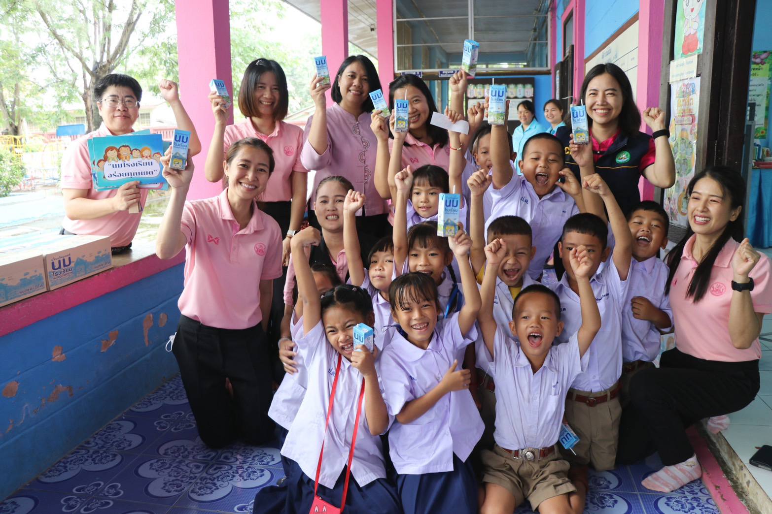 กรมส่งเสริมสหกรณ์ ชี้แจงข้อเท็จจริงกรณีวิทยาลัยเกษตรฯ ไม่ได้รับการจัดสรรสิทธิและพื้นที่จำหน่ายโครงการอาหารเสริม (นม) โรงเรียน 5 S 91373650