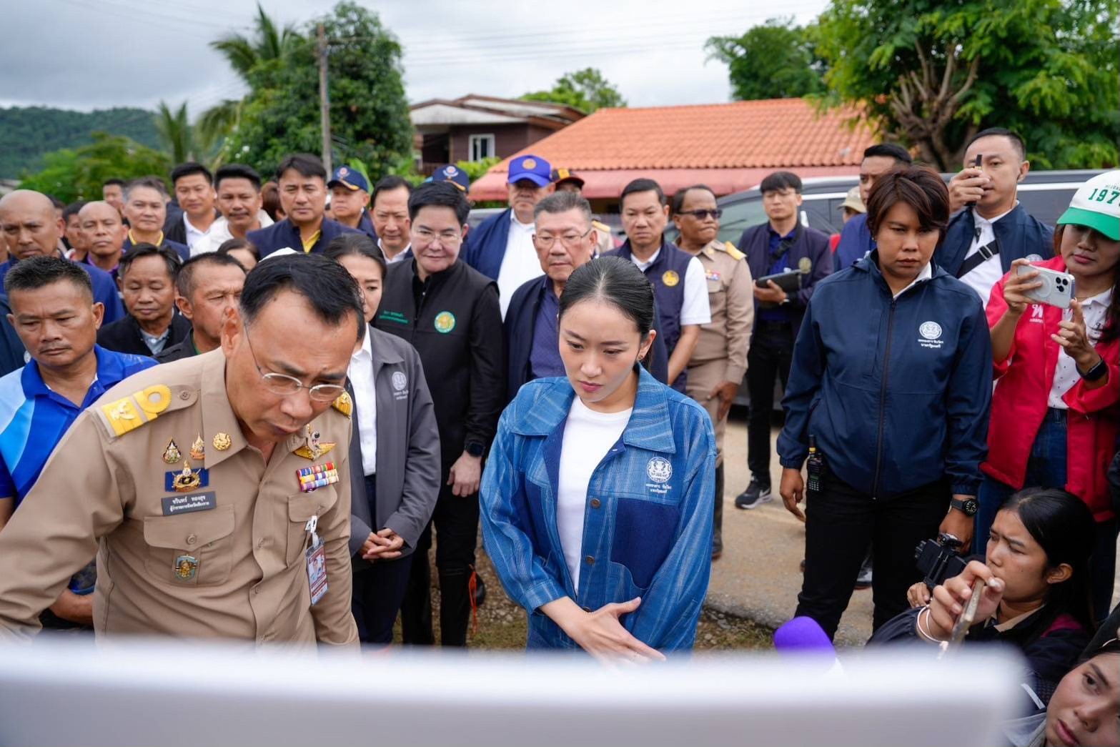 นายกฯ สั่งเร่งแก้ปัญหาน้ำท่วม พญาเม็งราย เตรียมแผนป้องกัน ระยะสั้น - กลาง - ยาว 2 messageImage 1751090369048