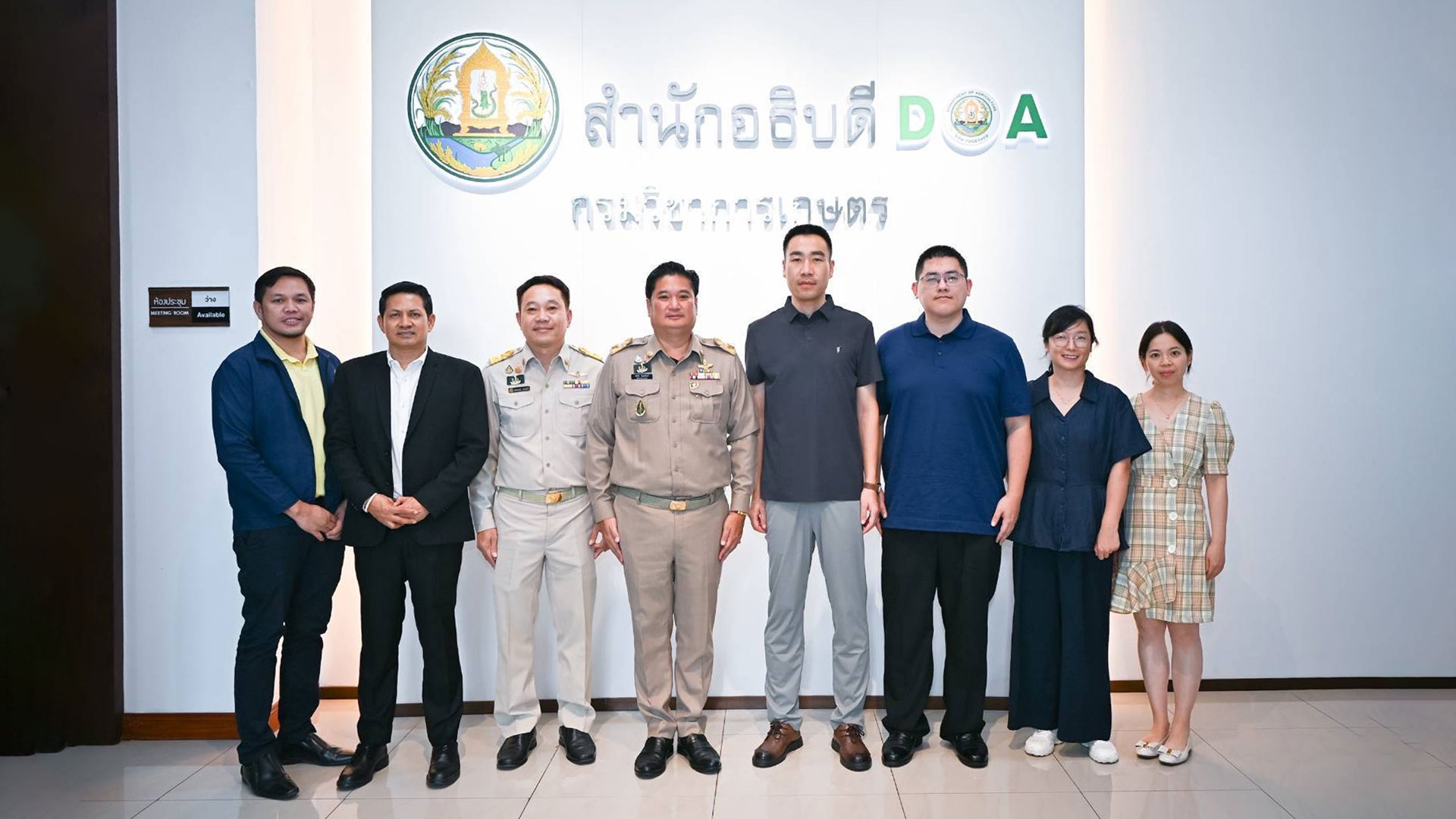 ไทย - จีน จับมือยกระดับ ย้ำมาตรฐานความปลอดภัยGACC ลงพื้นที่ ตรวจประเมินแหล่งผลิต-โรงคัดบรรจุ-ห้องแล็บ ผลไม้ไทยขยายความเชื่อมั่นตลาดจีน-ตลาดโลก อธิบดี กวก.แย้มข่าวดีเพิ่ม จีนเตรียมเปิดตลาด “อินทผลัม-สละ” เพิ่มสิงหาคมนี้ 1 จับมือยกระดับ 2