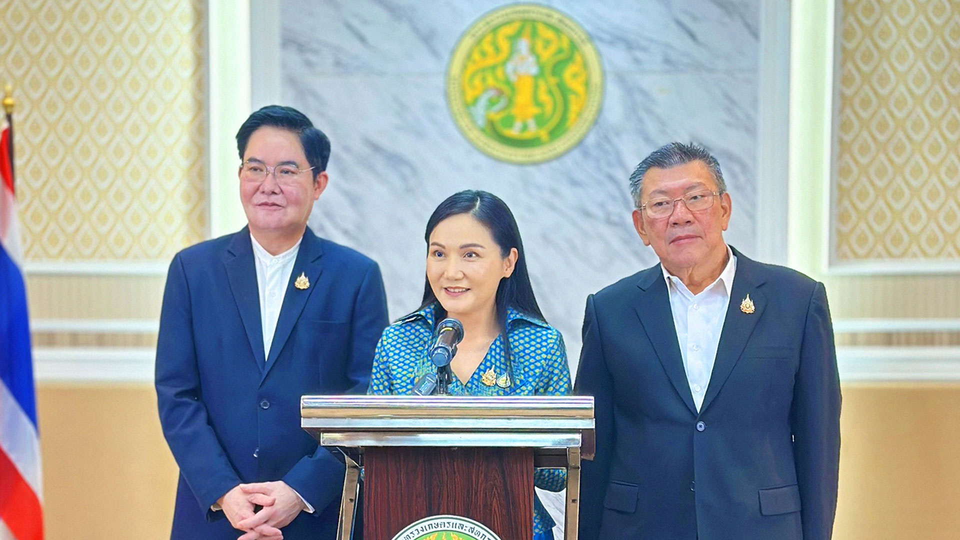 “นฤมล“ยืนยัน“พรรคกล้าธรรม”ยังสนับสนุน นายกฯ ทำงานต่อ ขอคนไทยสามัคคี อย่าหลงเกมกัมพูชา ช่วยกันส่งกำลังใจให้ทหารแนวหน้า 1 นฤมลยืนยัน2