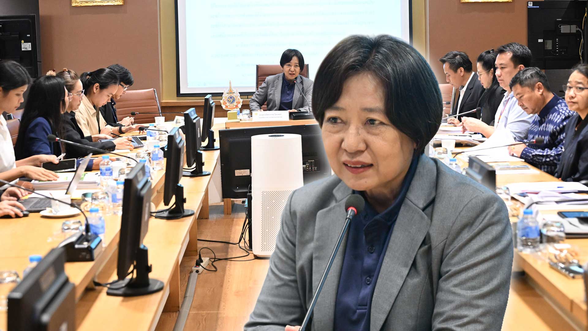 รองปลัดเกษตรฯ ดึงหน่วยงานในสังกัดหารือปัญหาหนอนหัวดำทำลายต้นมะพร้าว พร้อมหาแนวทางแก้ปัญหาการส่งออกกะทิไทย 1 รองปลัดเกษตรฯ ดึงหน่วยงานในสังกัด3