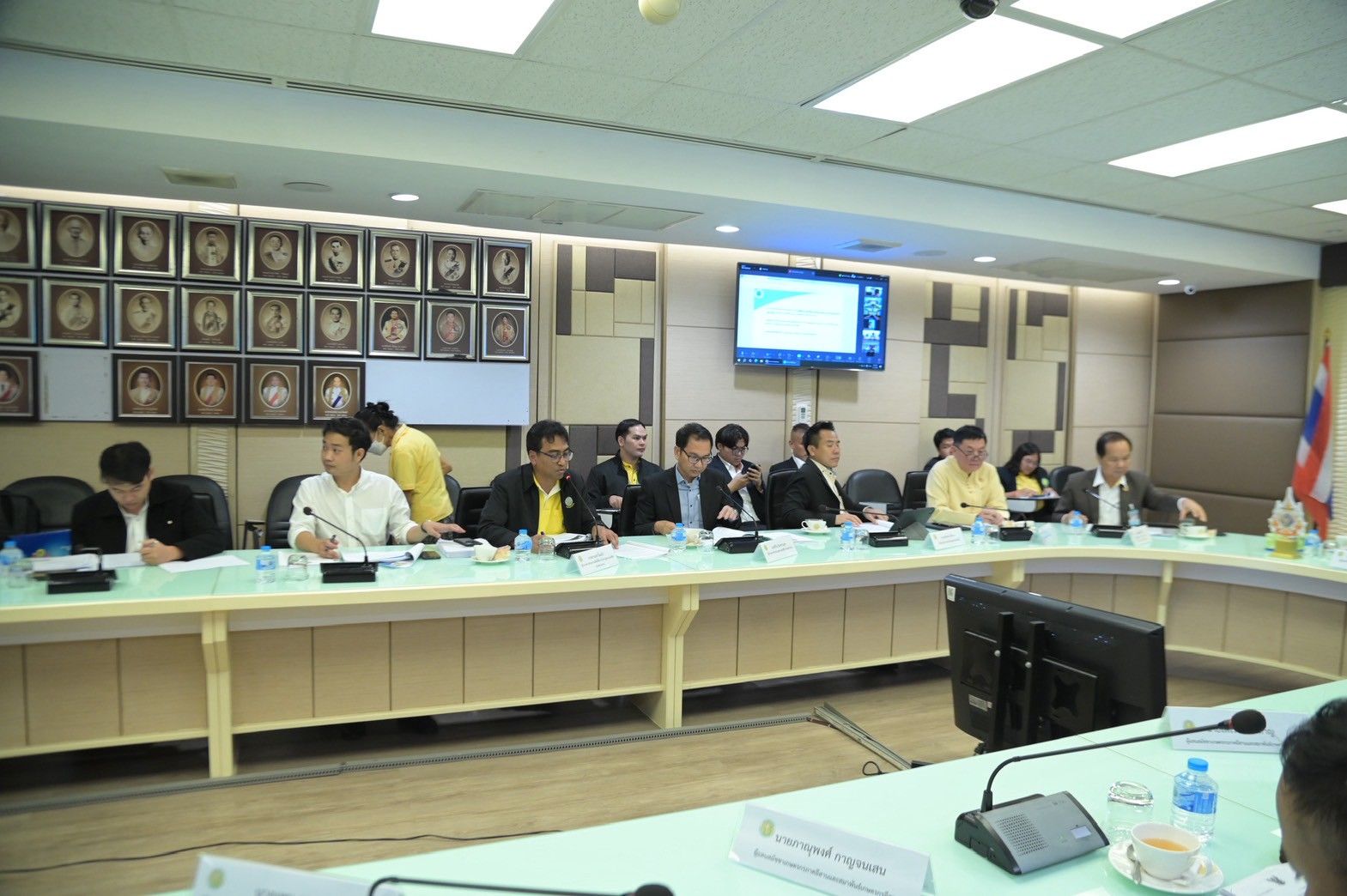 “รมว.อรรถกร” เปิดประชุมคณะกรรมการแก้ไขปัญหาของสมัชชาเกษตรกรภาคอีสานและสมาพันธ์เกษตรกรอีสาน ครั้งที่ 1/2568 4 1303103