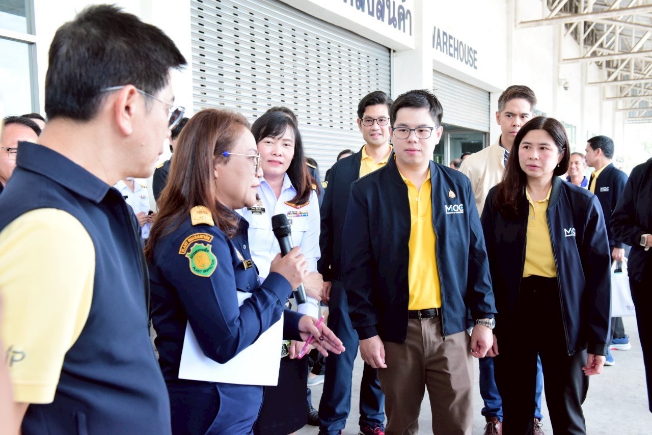“ฉันทวิชญ์” รมช.พาณิชย์ ลงพื้นที่ด่านหนองคาย ดันส่งออกทุเรียนไทย หนุนศูนย์ OSS ลดขั้นตอนส่งออกชายแดน 2 202507057c9bb0a406e1753df86603f881ee0674125845