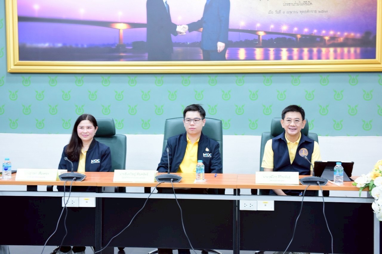 “ฉันทวิชญ์” รมช.พาณิชย์ ลงพื้นที่ด่านหนองคาย ดันส่งออกทุเรียนไทย หนุนศูนย์ OSS ลดขั้นตอนส่งออกชายแดน 6 202507059ce