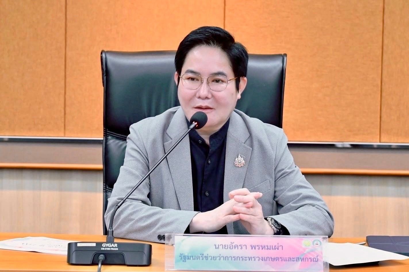 กรมประมง เปลี่ยนเศษปลาไม่ให้ไร้ค่า พัฒนาเป็น “โปรตีนไฮโดรไลเสต” แบบเข้มข้นช่วยลดต้นทุนอาหาร เสริมสร้างการเจริญเติบโตของสัตว์น้ำตอบโจทย์ผลงานวิจัยที่ต่อยอดสู่การใช้ประโยชน์ได้จริง 2 506355