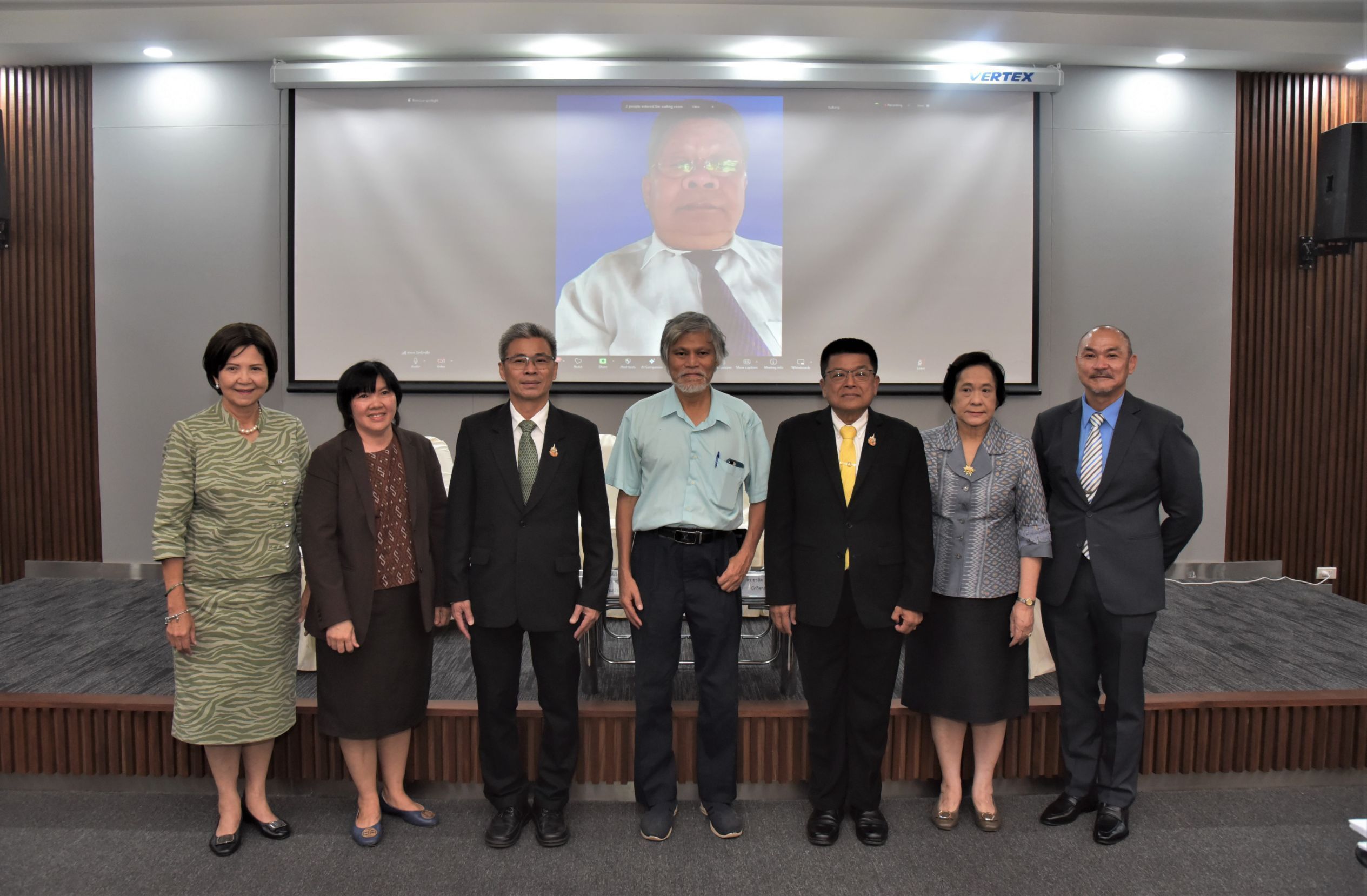 อธิบดีกรมประมง ร่วมเสวนา “ทางออกที่ยั่งยืนในการแก้ปัญหาปลาหมอคางดำ”เสริมพลังความร่วมมือทุกภาคส่วน มุ่งจัดการสัตว์น้ำต่างถิ่นรุกรานอย่างยั่งยืน 9 510644