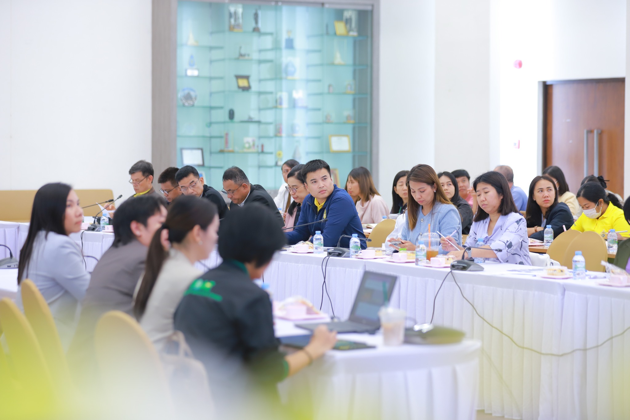 กรมส่งเสริมการเกษตร เตรียมจัดใหญ่ “งานชุมนุมยุวเกษตรกรระดับประเทศ ประจำปี 2568”ภายใต้แนวคิด “ยุวเกษตรกรนวัตกรรม : สร้างสรรค์เกษตรยุคใหม่ ใส่ใจสิ่งแวดล้อม สู่ความยั่งยืน 4 514253886 1099974982238466 2869033773831649330 n 0