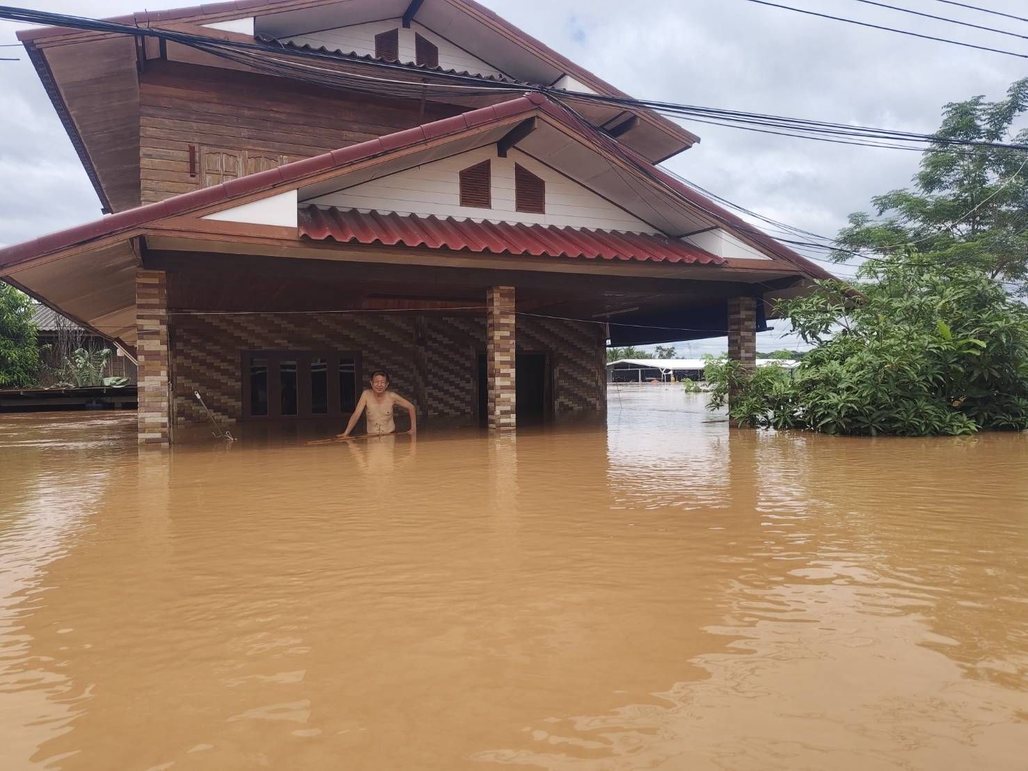 กรมประมง ส่งเจ้าหน้าที่พร้อมยานพาหนะช่วยเหลือผู้ประสบอุทกภัย 4 จังหวัดภาคเหนือพร้อมสั่งการเตรียมพร้อม 24 ชั่วโมงทุกพื้นที่เสี่ยงพายุ “วิภา” 5 520741