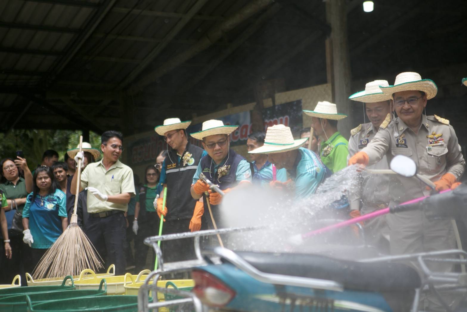 เกษตรฯ เดินหน้าบิ๊กคลีนนิ่ง ยกระดับผลไม้ใต้สู่ตลาดส่งออก สร้างความเข้าใจเรื่องสุขอนามัยพืช-ย้ำมาตรฐานส่งออกผลไม้ไทย 9 699518