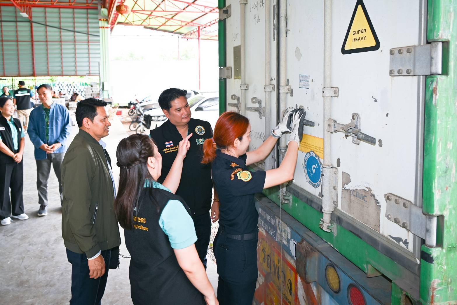 รัฐมนตรีเกษตร สั่งกรมวิชาการเกษตร กรมส่งเสริมการเกษตร กรมส่งเสริมสหกรณ์ มกอช. และ อตก. ลุยลงพื้นที่ เตรียมความพร้อมรับมือฤดูกาลผลิตลำไยภาคเหนือ 7 945254