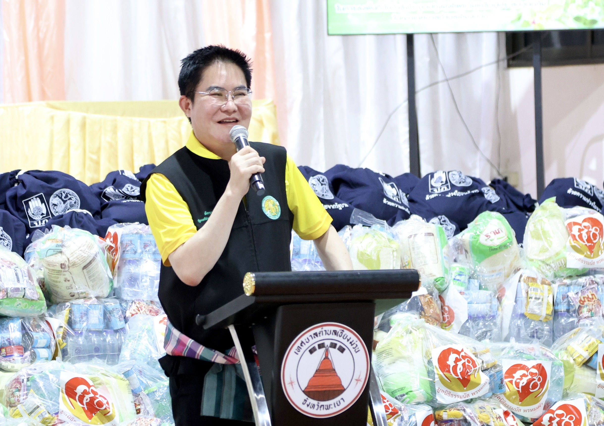 รมช.อัครา ลงพื้นที่ช่วยเกษตรกรแก้น้ำท่วม ฟื้นฟูแหล่งน้ำ ชวนเกษตรกรเปลี่ยนโรงเรียนร้าง หวังเป็น “ศูนย์ข้าวชุมชน” สร้างวิสาหกิจชุมชน ยกระดับชีวิตเกษตรกร 8 S 134021123