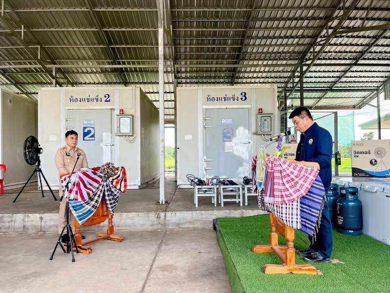 กรมปศุสัตว์มอบนโยบายและปัจจัยการผลิตเสริมศักยภาพ “เนื้อโคขุนหนองสูง” ดันเป็นสินค้า GI ของจังหวัดมุกดาหาร 5 S 14901323