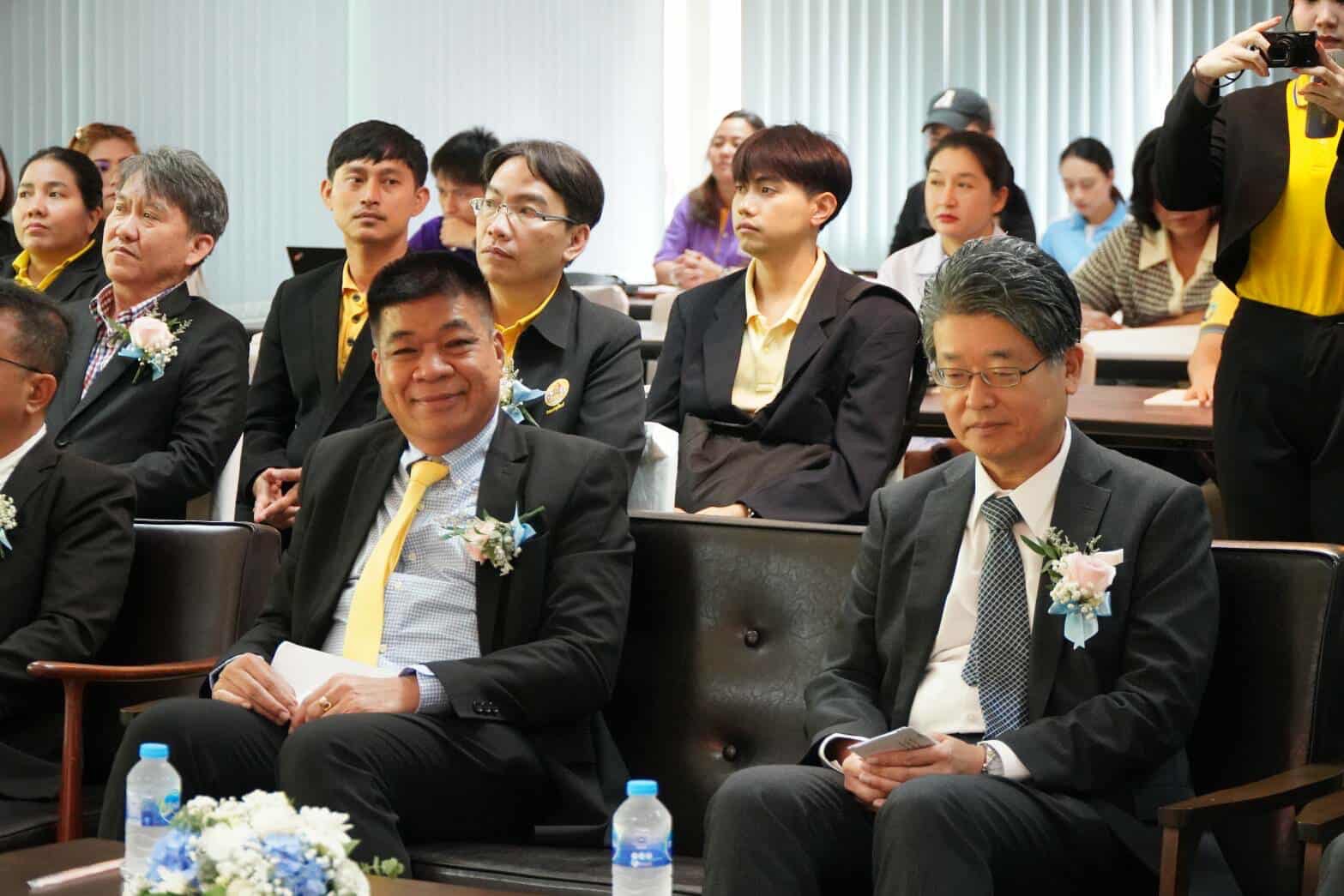 กรมปศุสัตว์เปิดโครงการอบรมยิ่งใหญ่ S 15654921