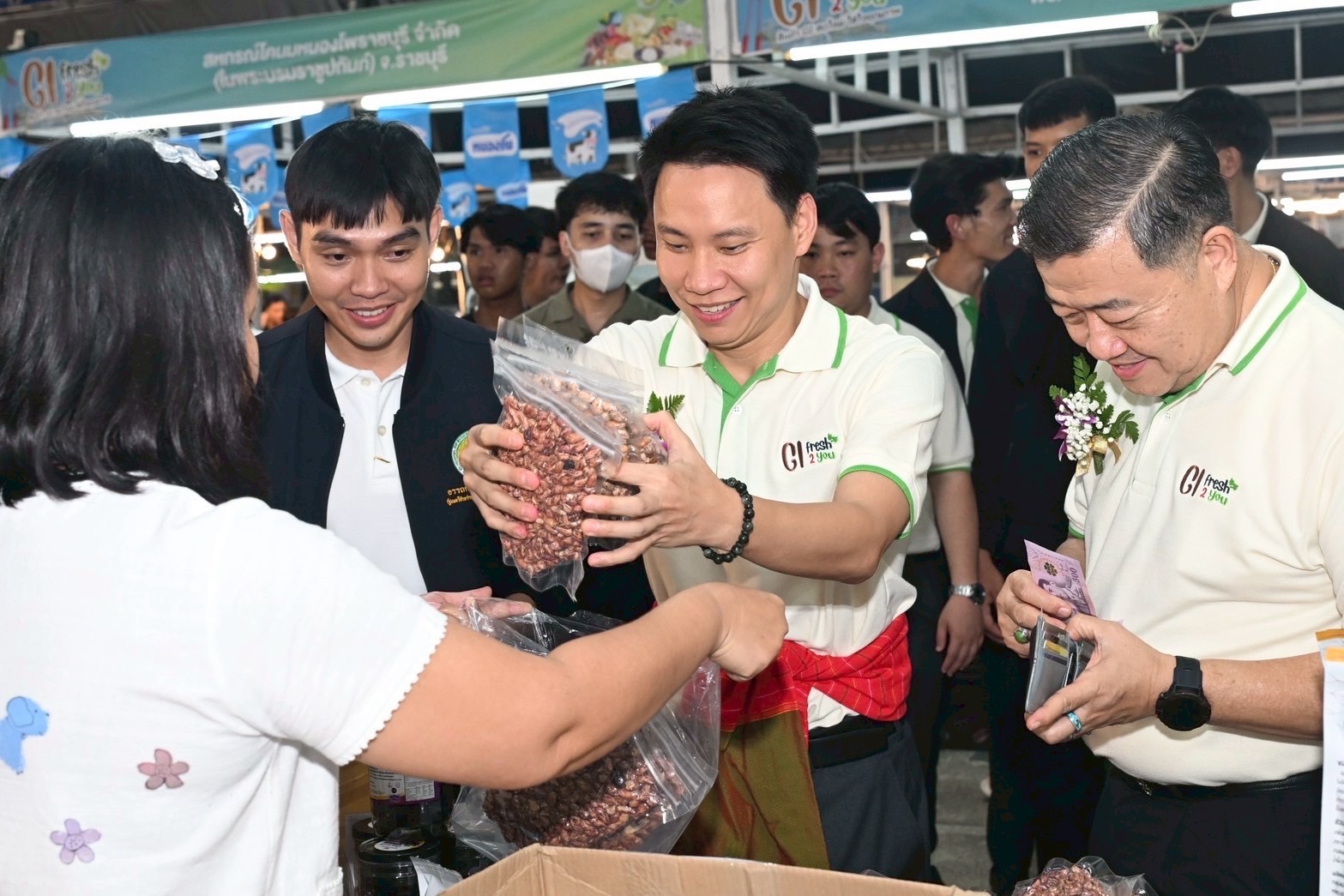 เริ่มแล้ว งาน “GI fresh 2 you สินค้า GI สดใหม่ ใส่ใจคุณภาพ” พบสินค้าเกษตรอัตลักษณ์พื้นถิ่นมากมาย มุ่งพัฒนาต่อยอดแก่เกษตรกรไทย 6 S 19521590 0