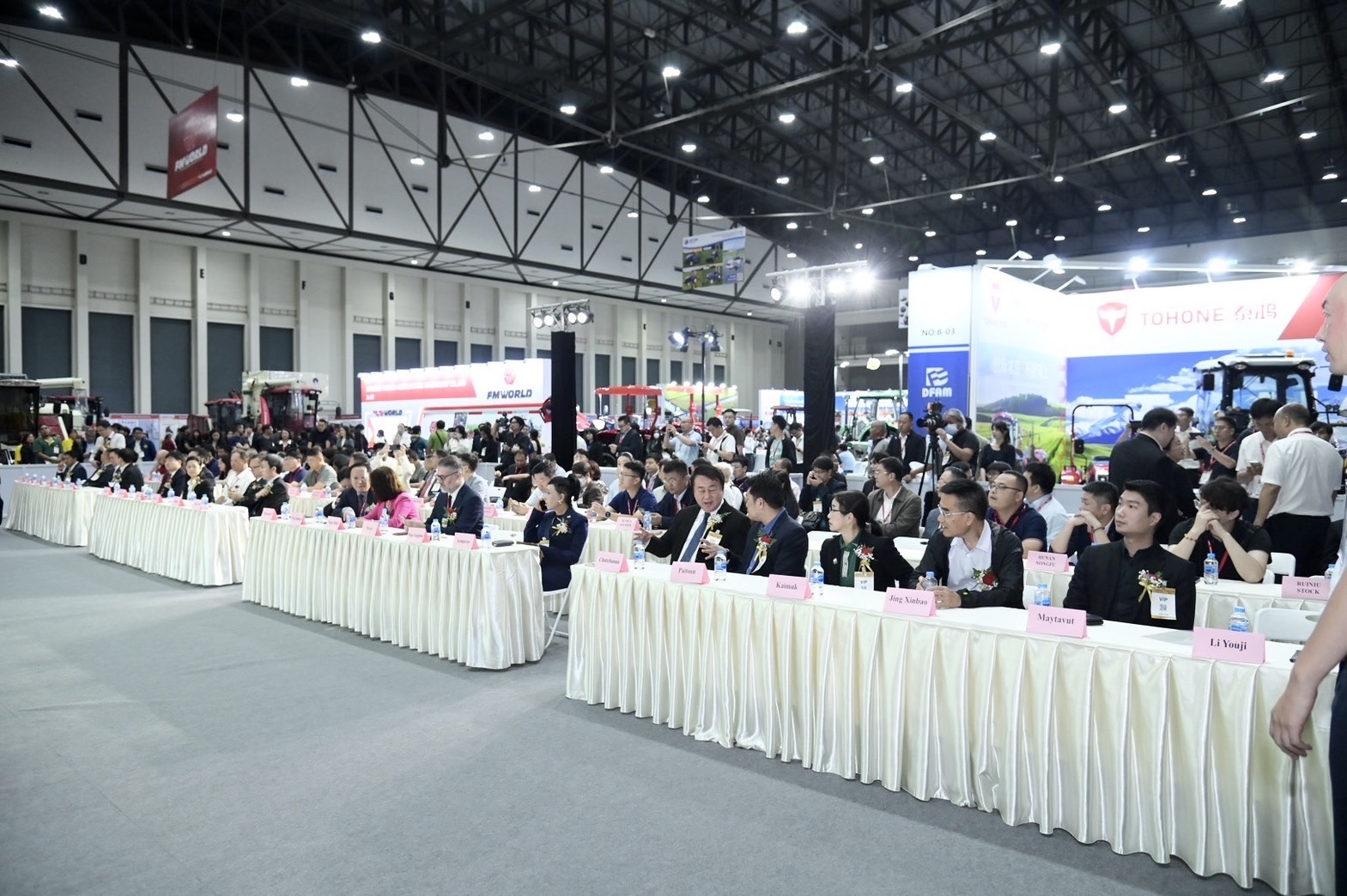 “รองปลัดฯ ภัทราภรณ์” เปิดงาน CIAME Asia 2025 มหกรรมเครื่องจักรกลการเกษตรนานาชาติ ร่วมผลักดันเทคโนโลยีเพื่อยกระดับภาคเกษตรของไทย 3 S 19783944