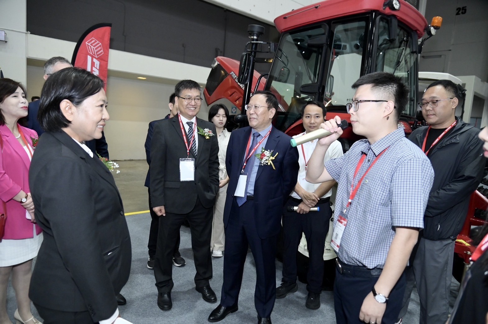 “รองปลัดฯ ภัทราภรณ์” เปิดงาน CIAME Asia 2025 มหกรรมเครื่องจักรกลการเกษตรนานาชาติ ร่วมผลักดันเทคโนโลยีเพื่อยกระดับภาคเกษตรของไทย 5 S 19783948