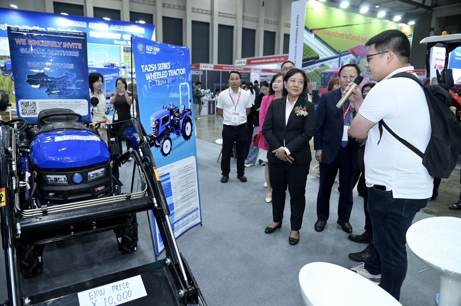 “รองปลัดฯ ภัทราภรณ์” เปิดงาน CIAME Asia 2025 มหกรรมเครื่องจักรกลการเกษตรนานาชาติ ร่วมผลักดันเทคโนโลยีเพื่อยกระดับภาคเกษตรของไทย 7 S 19783950
