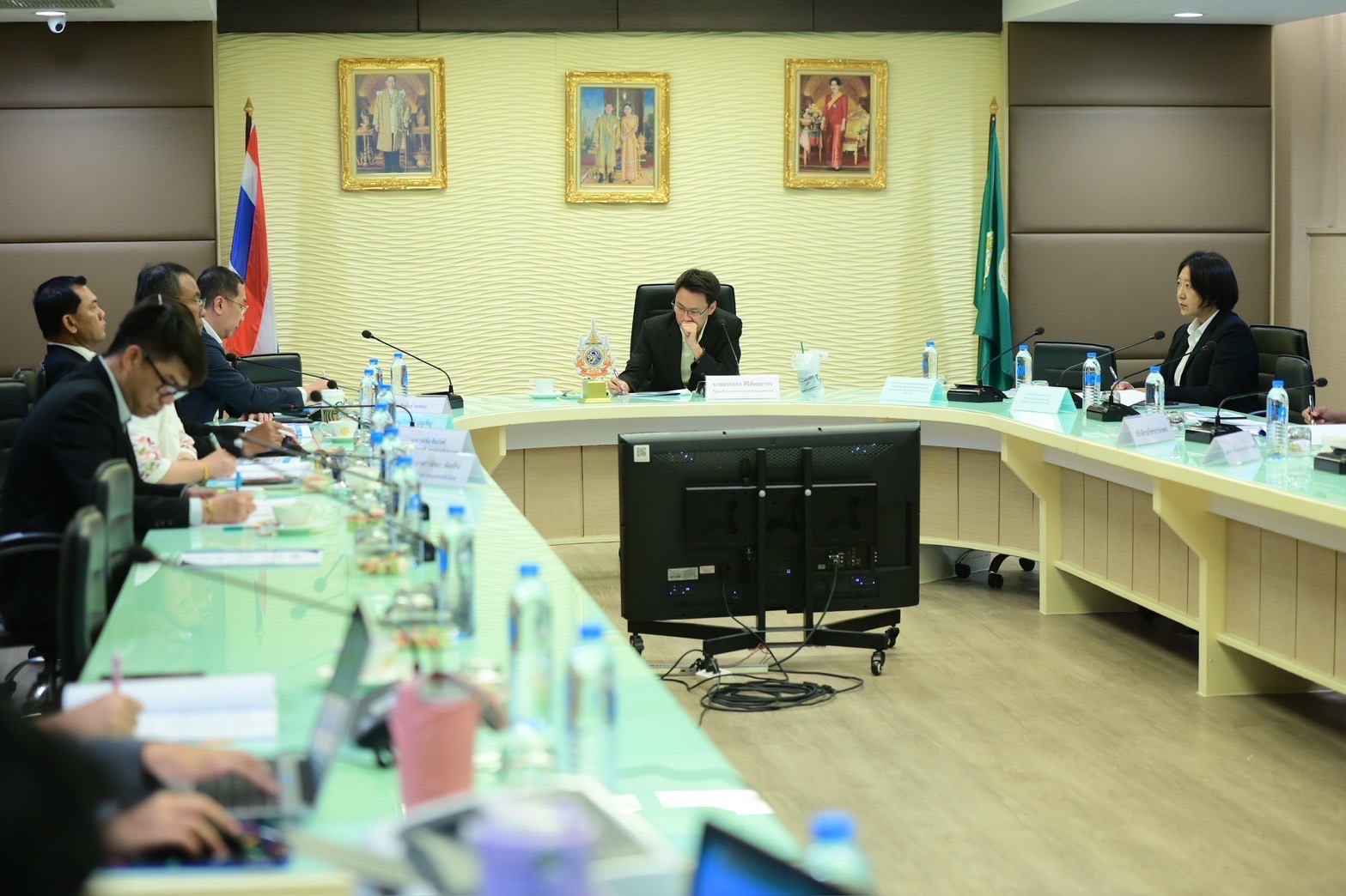 รมว.อรรถกร นำถก “ฟรุ๊ตบอร์ด” ไฟเขียวโครงการพัฒนาสวนลำไยคุณภาพตัดแต่งทรงพุ่ม/ช่อผล ทุ่มงบ 1,000 ล้าน เพิ่มลำไยเกรดA-AA เพิ่มรายได้เกษตรกรเตรียมชง ครม.เร็วๆ นี้ มั่นใจแก้ปัญหายั่งยืน 4 S 19849268