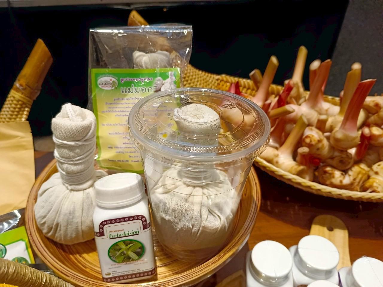 กรมส่งเสริมสหกรณ์ เดินหน้าปั้น “สมุนไพรไทย” สู่พืชเศรษฐกิจใหม่ เสริมแกร่งเครือข่ายเกษตรกรทั่วประเทศ ยกระดับมาตรฐานการผลิต–แปรรูป พร้อมดันไทยสู่ศูนย์กลางสมุนไพรคุณภาพในอาเซียน 7 S 23953450