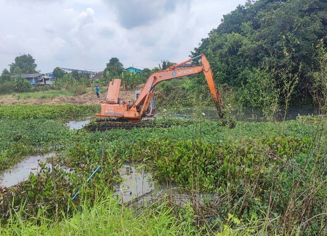 เปิดทางน้ำทั่วไทย กรมชลฯ ลุยกำจัดผักตบ - ติดตั้งเครื่องสูบน้ำ เร่งระบายน้ำช่วยประชาชนฝ่าวิกฤตฤดูฝน 3 S 2564191