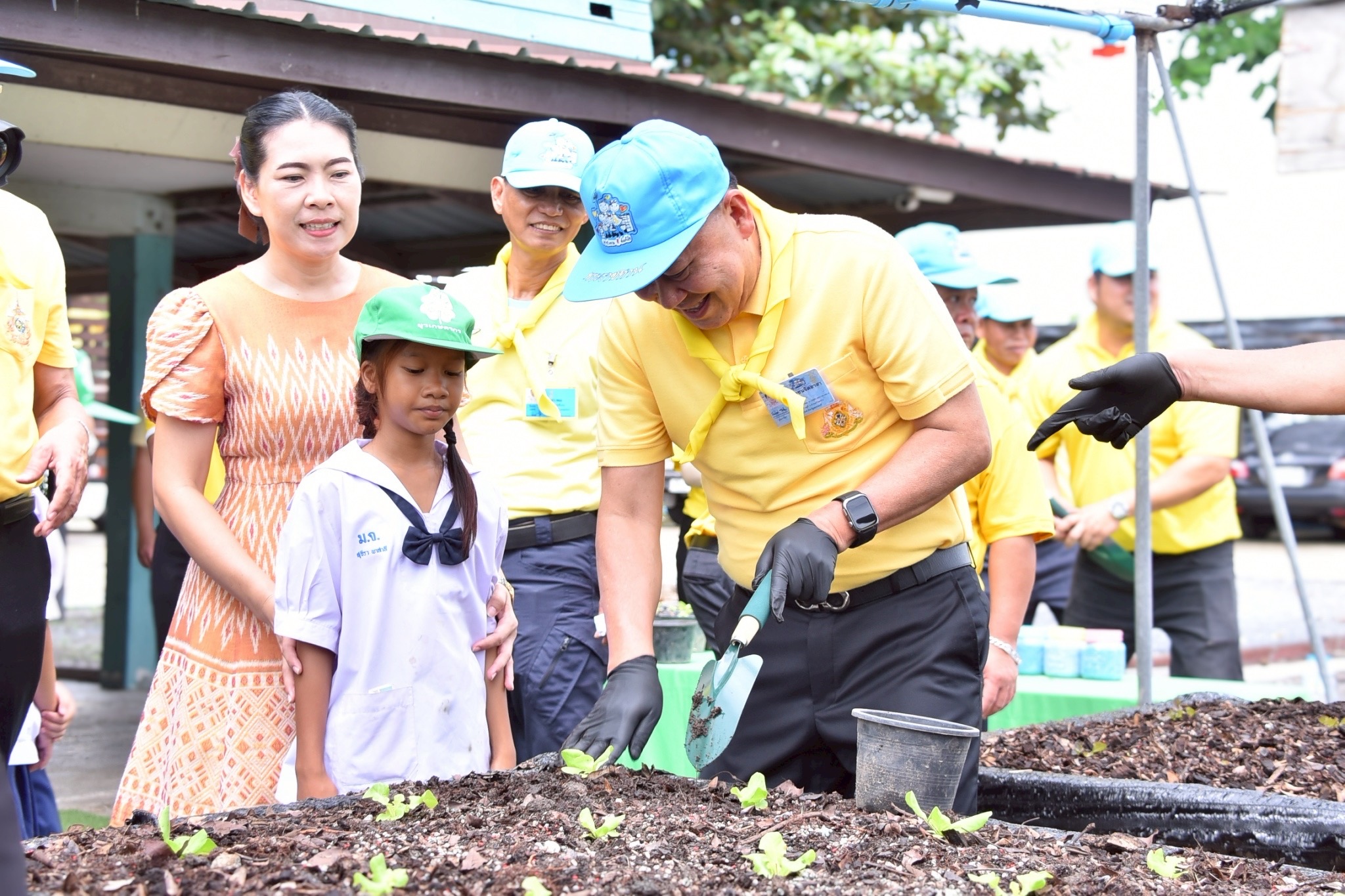 ปลัดเกษตรฯ นำเจ้าหน้าที่ร่วมกิจกรรมจิตอาสาพัฒนาด้านการเกษตร กระทรวงเกษตรและสหกรณ์ ณ จังหวัดสุพรรณบุรี 14 S 482787355
