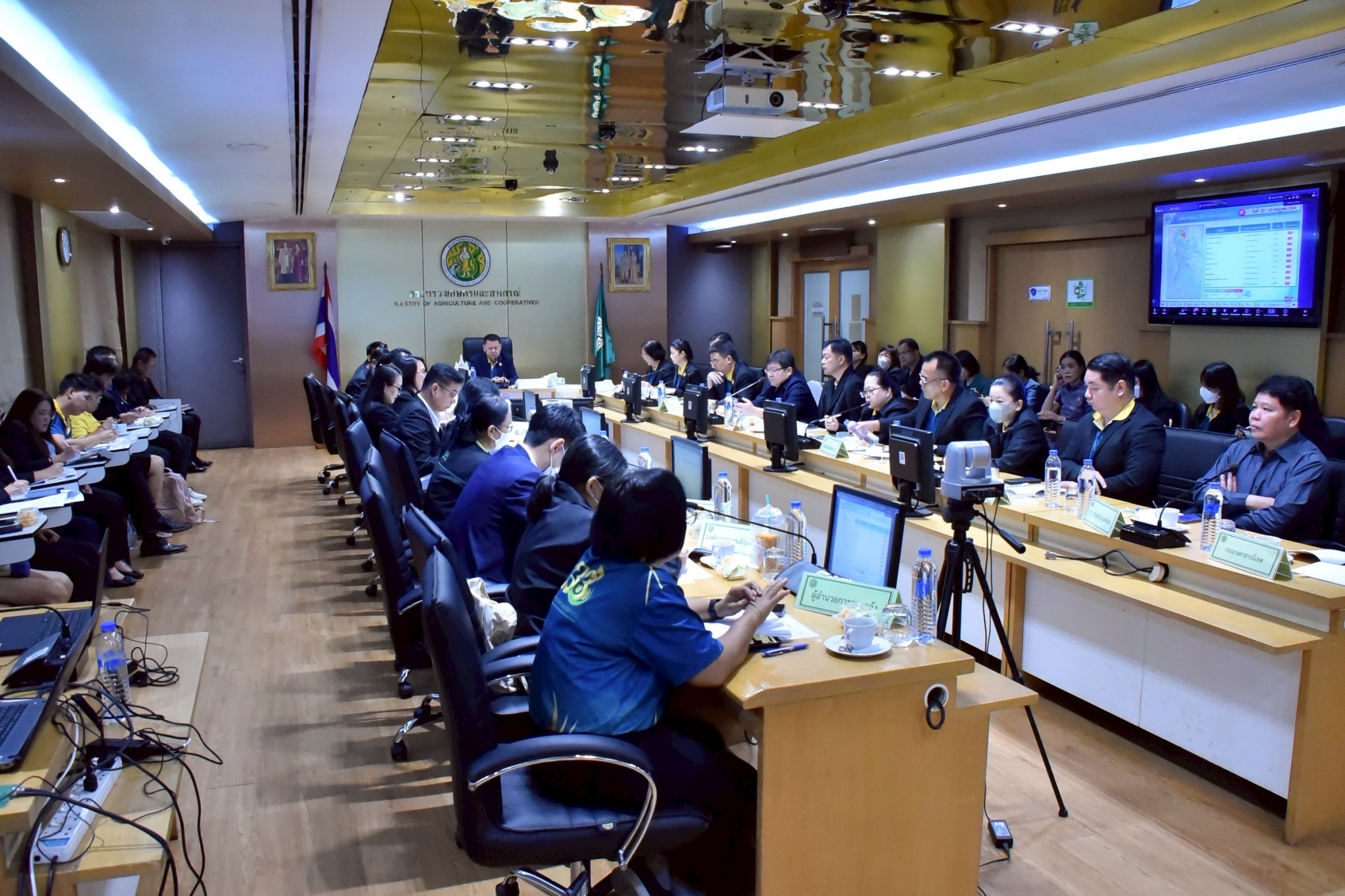 ปลัดเกษตรฯ กำชับทุกหน่วยงานในสังกัดเตรียมรับมือพายุโซนร้อนกำลังแรง “วิภา (WIPHA)” 4 S 483155993