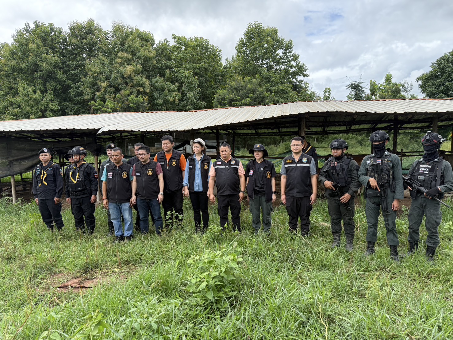 “ฉก.พญานาคราช” ตรวจยึดโคมีชีวิตเพศผู้ จำนวน 19 ตัว ริมแม่น้ำเมย จ.ตาก 3 S 48947219