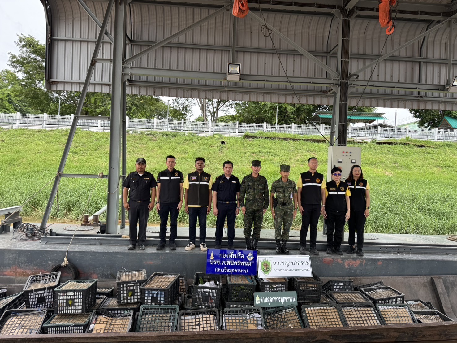 “ฉก.พญานาคราช” จับอะโวคาโดเถื่อนน้ำหนัก 1,750 กิโลกรัม จังหวัดมุกดาหาร 2 S 49029127