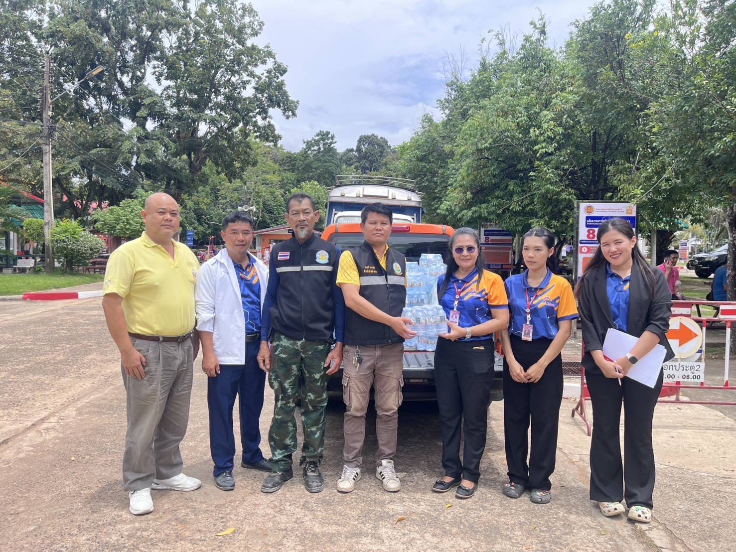 จากน้ำท่วมถึงแนวชายแดน ชป.เดินหน้าช่วยเหลือทุกพื้นที่ พร้อมยืนหยัดเคียงข้างประชาชนทุกสถานการณ์ 9 S 53215361