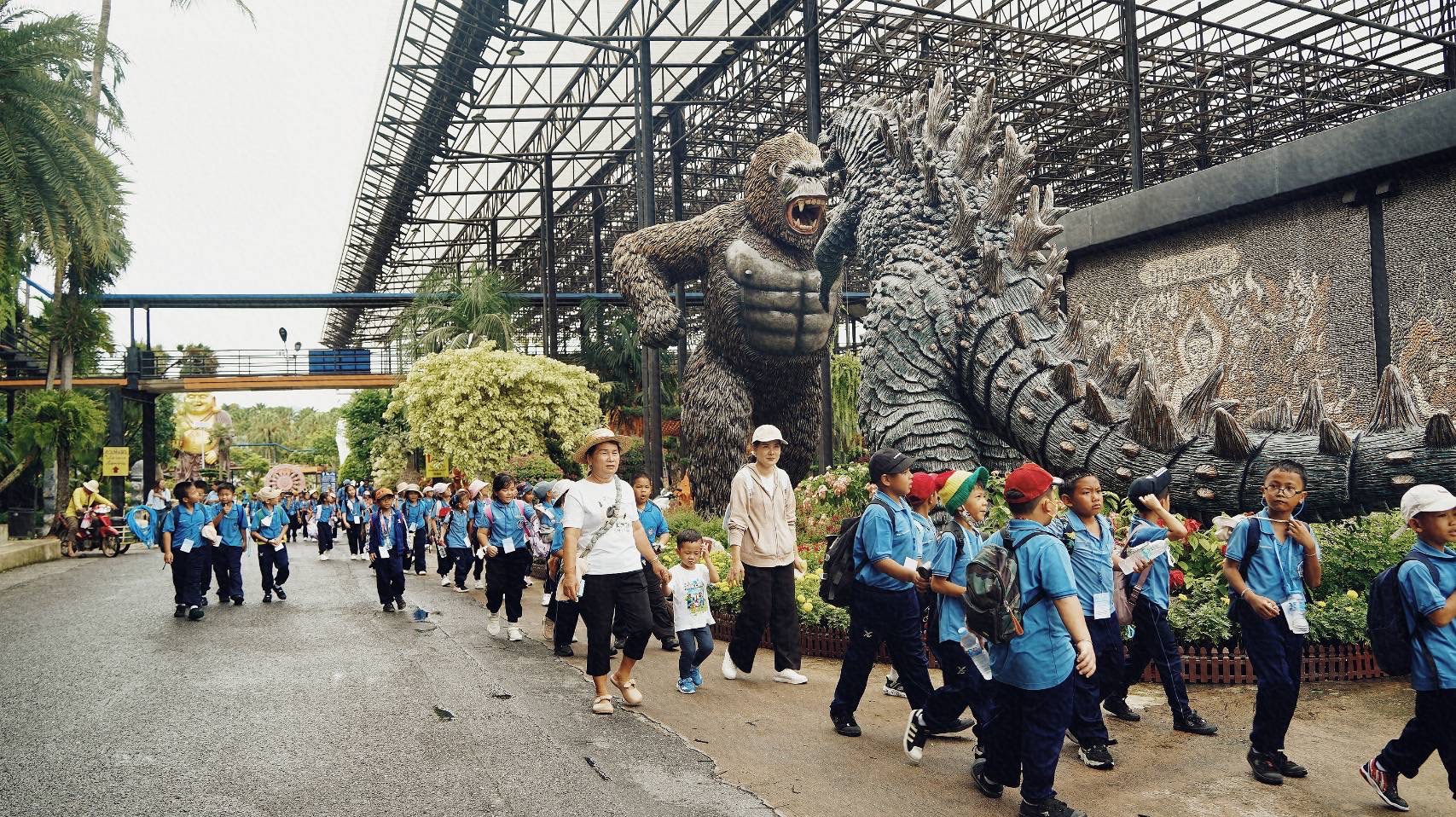 “ไทยเที่ยวไทย เที่ยวอย่างภาคภูมิใจที่สวนนงนุชพัทยา” สุดคุ้ม ซื้อ 1 แถมฟรีอีก 1 ตลอดเดือนสิงหาคม 2568 2 S 6530426