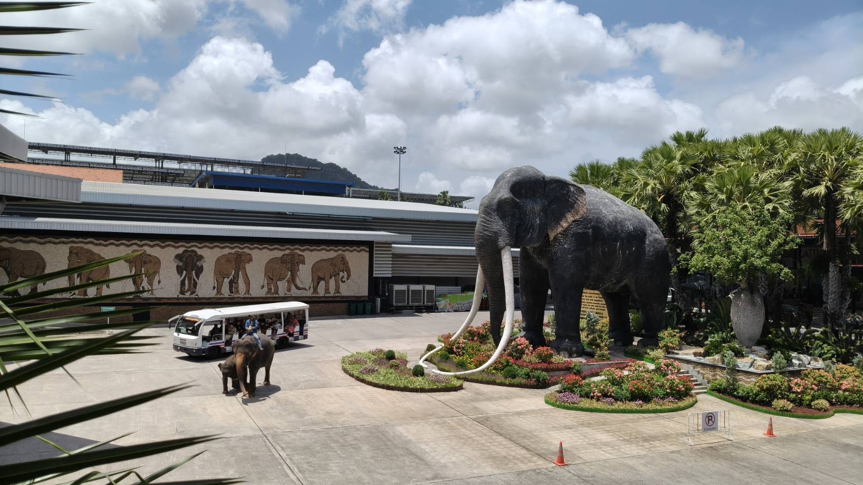 “ไทยเที่ยวไทย เที่ยวอย่างภาคภูมิใจที่สวนนงนุชพัทยา” สุดคุ้ม ซื้อ 1 แถมฟรีอีก 1 ตลอดเดือนสิงหาคม 2568 6 S 6530430
