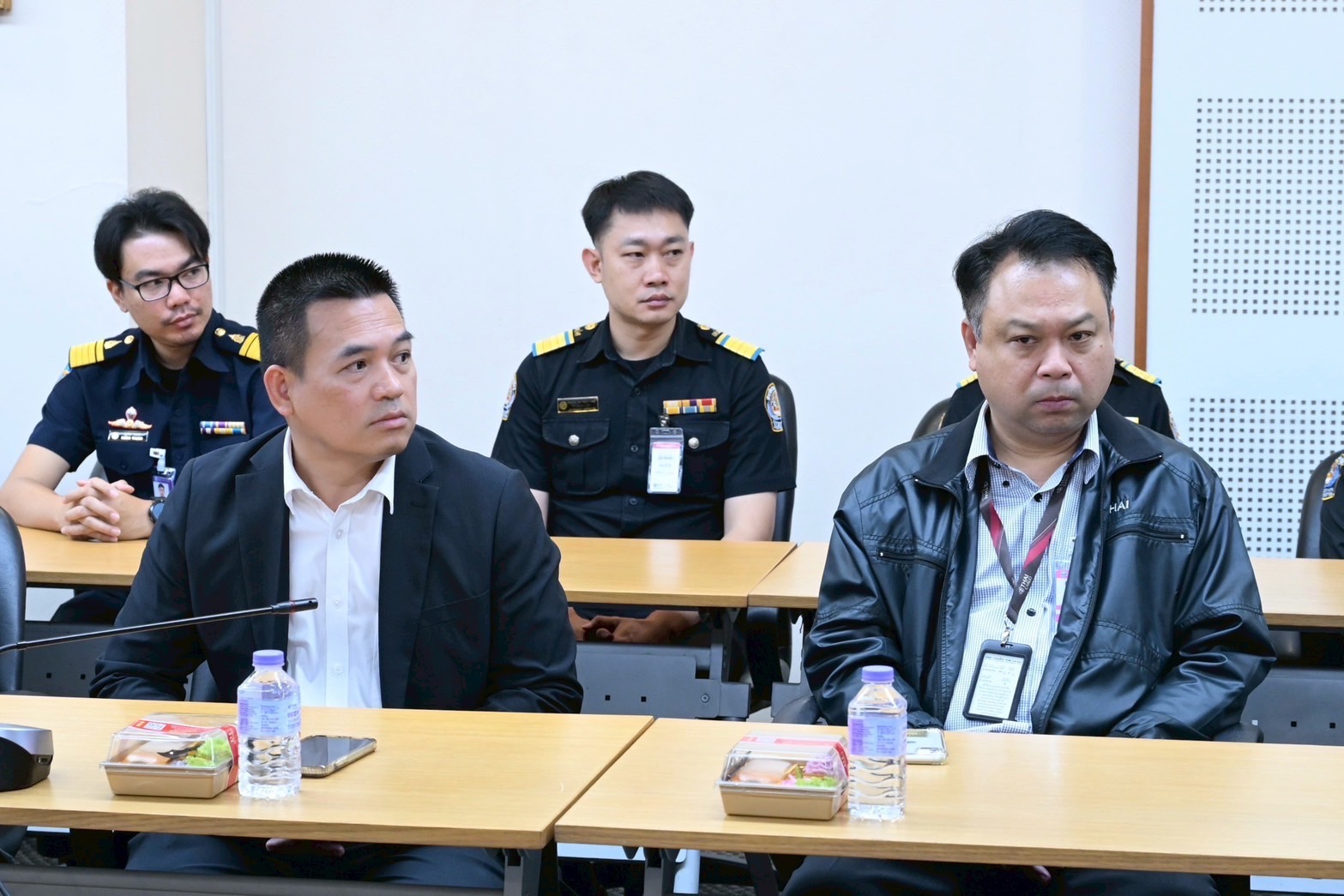 รมว.เกษตรฯ ดันส่งออกล็อตแรก ไก่พื้นเมืองมีชีวิต (AYAM Bangkok) ไปอินโดนีเซีย 8 S 7110838