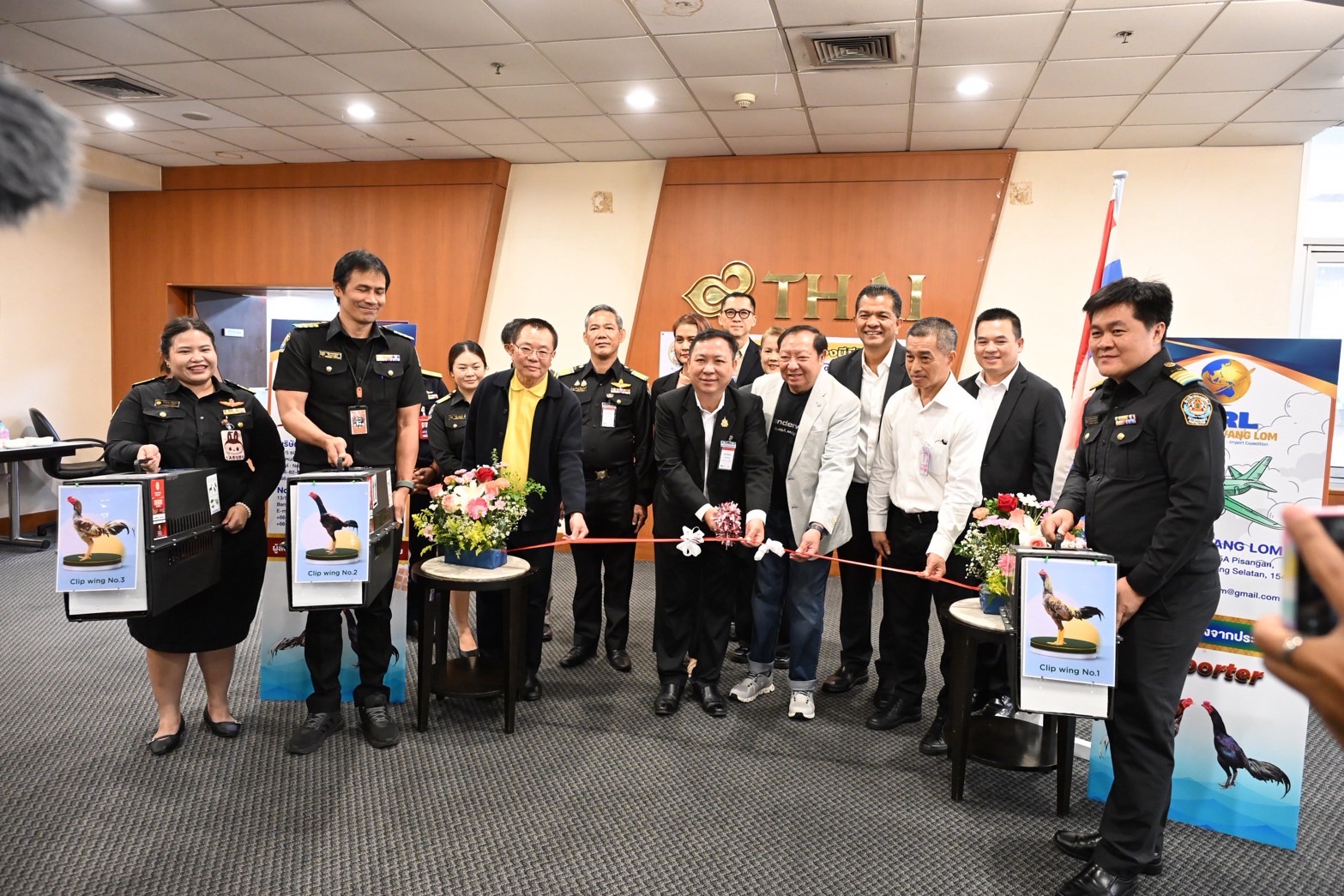 รมว.เกษตรฯ ดันส่งออกล็อตแรก ไก่พื้นเมืองมีชีวิต (AYAM Bangkok) ไปอินโดนีเซีย 17 S 7110847