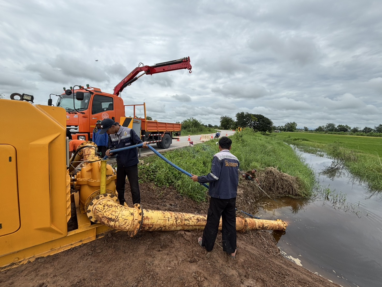 ชป.จับตาลุ่มน้ำยมเฝ้าระวังใกล้ชิด ป้องเมืองสุโขทัย 4 S 7708792