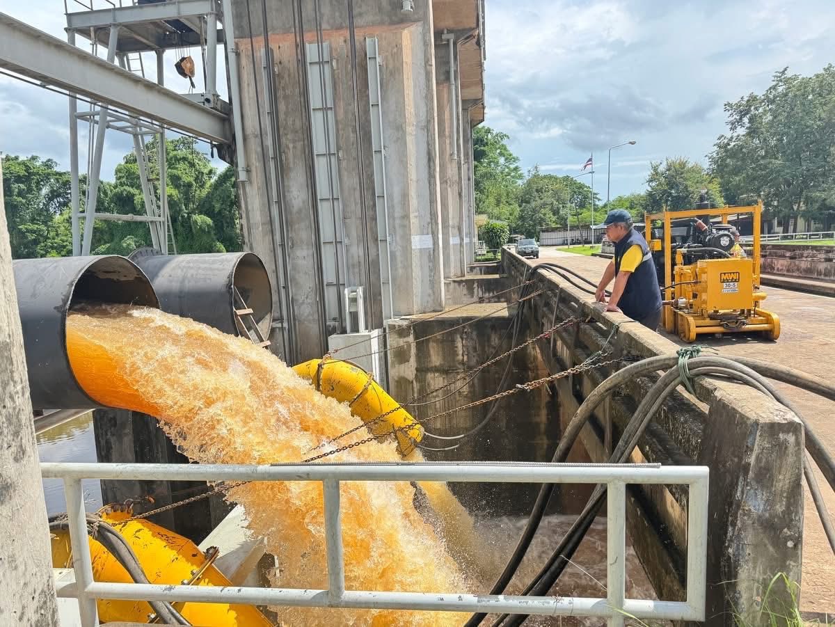 กรมชลประทานระบุสถานการณ์น้ำในหลายพื้นที่ภาคเหนือเริ่มมีแนวโน้มคลี่คลาย ขณะที่บางพื้นที่ยังต้องเฝ้าระวังอย่างใกล้ชิด 2 S 7872570