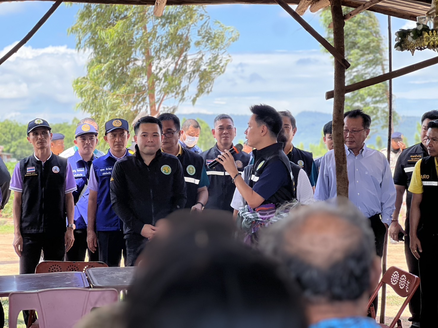 “อรรถกร” จับมือ “ธนดล มือปราบทุจริต” ลงพื้นที่ ส.ป.ก. สระแก้ว ลุยแก้ปัญหาที่ดิน เร่งจัดสรรแปลงว่างให้เกษตรกร 3 S 91160734