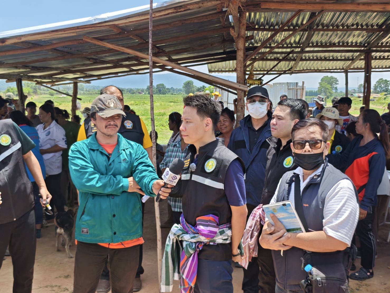 “อรรถกร” จับมือ “ธนดล มือปราบทุจริต” ลงพื้นที่ ส.ป.ก. สระแก้ว ลุยแก้ปัญหาที่ดิน เร่งจัดสรรแปลงว่างให้เกษตรกร 4 S 91160736