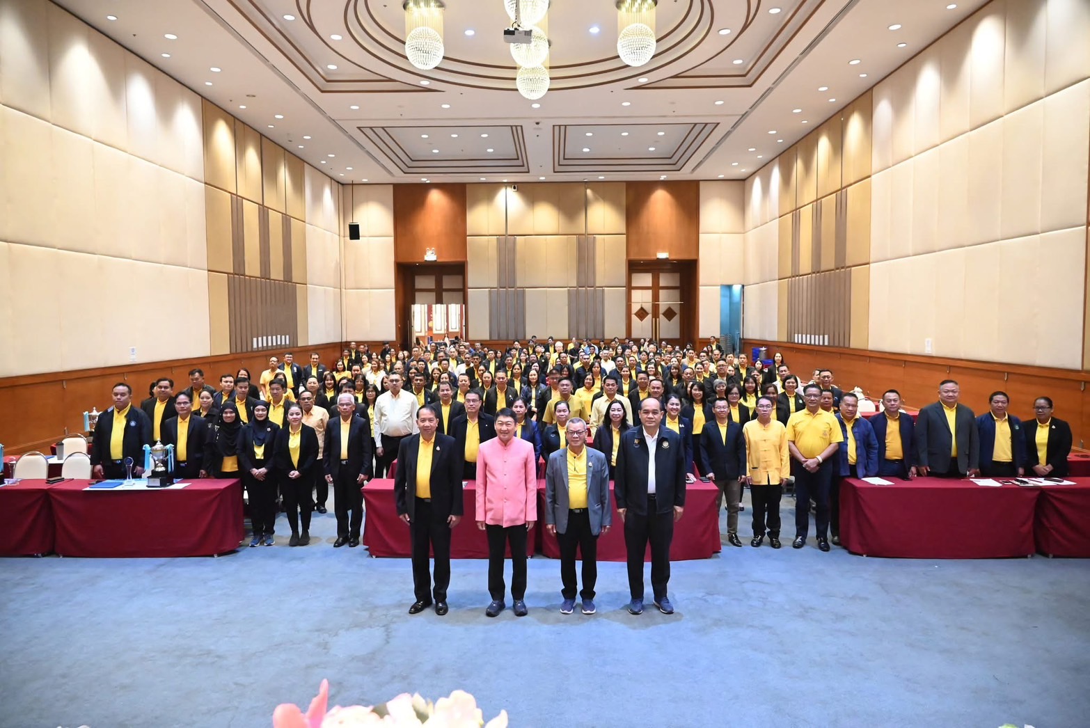 อธิบดีวิศิษฐ์ เปิดโครงการสัมมนาผู้บริหารกองทุนพัฒนาสหกรณ์ ประจำปีงบ 68 ชื่นชม ผลลัพธ์การใช้เงินกู้ กพส. ช่วยยกระดับคุณภาพชีวิตสมาชิกสหกรณ์ 5 S 94642252